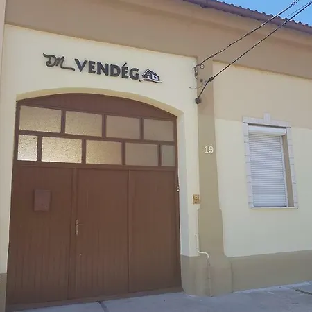 Dm Vendeghaz Guest house *