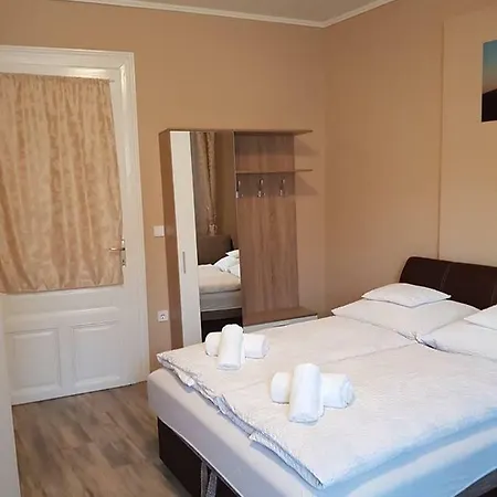 Dm Vendeghaz Guest house